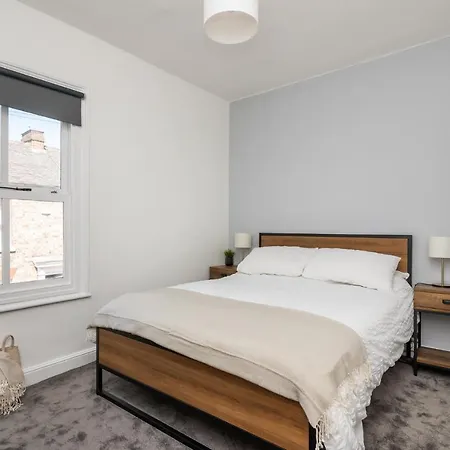 3 Hampden Street Stylish, 2-bed Terrace With Parking - Pass The Keys Holiday home York