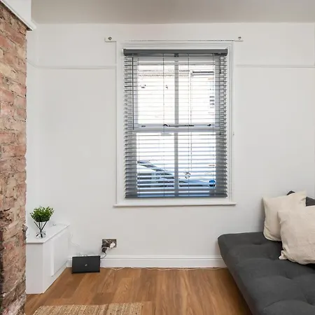 3 Hampden Street Stylish, 2-bed Terrace With Parking - Pass The Keys Feriehus *
