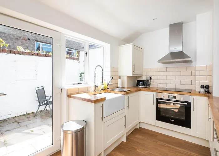 3 Hampden Street Stylish, 2-bed Terrace With Parking - Pass The Keys * 约克