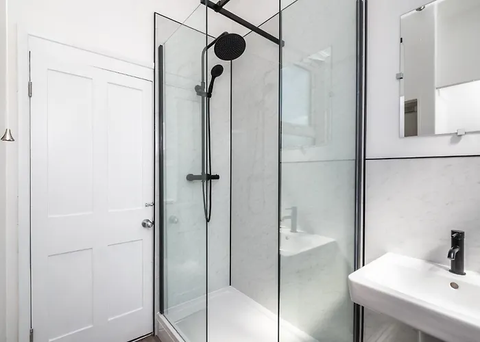 3 Hampden Street Stylish, 2-bed Terrace With Parking - Pass The Keys Casa vacanze *