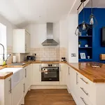 3 Hampden Street Stylish, 2-bed Terrace With Parking - Pass The Keys
